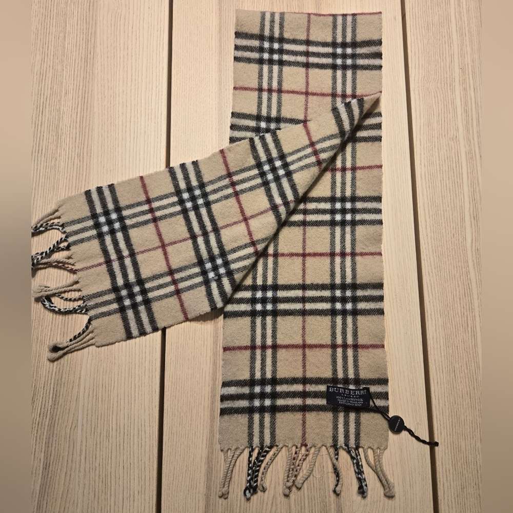 Burberry Scarf, Thin